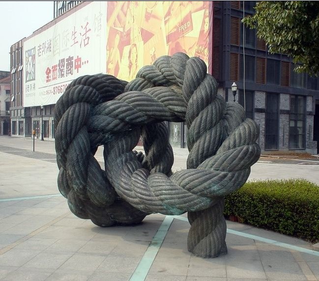 宁波广场铜雕塑《缆绳》